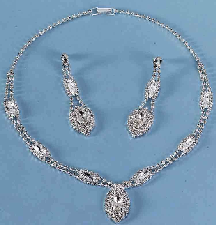 Stone jewellery set