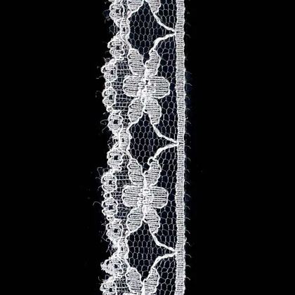 Rigid raschel lace - design 033