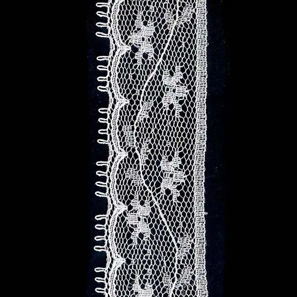 Rigid raschel lace - design 034