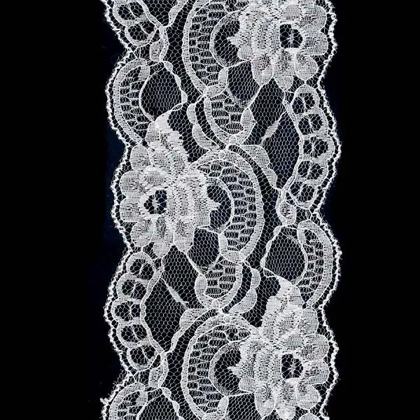 Rigid raschel lace - design 045
