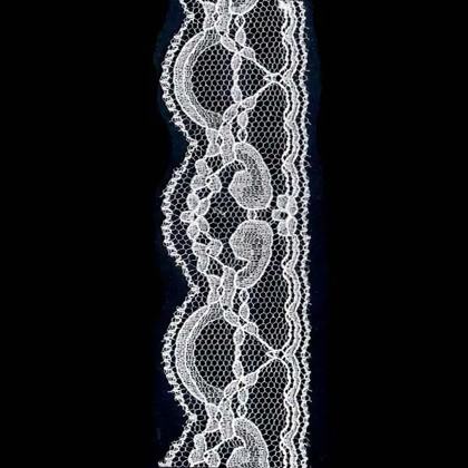 Rigid raschel lace - design 048