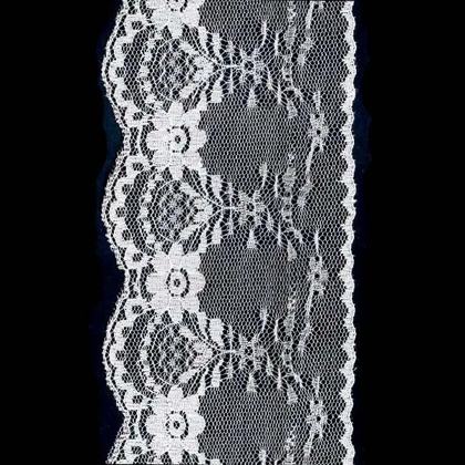 Rigid raschel lace - design 050