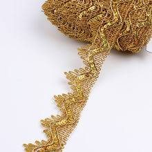 Gold zigzag trim
