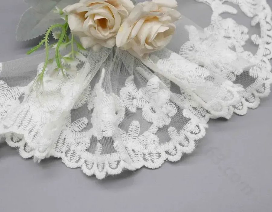 Embroidered net lace photo 4