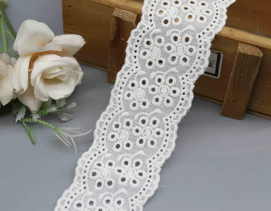 Broderie anglaise photo 4