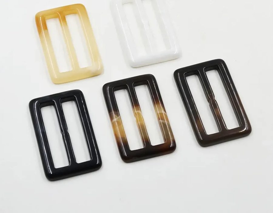 Plastic slide and ring buckles photo 2