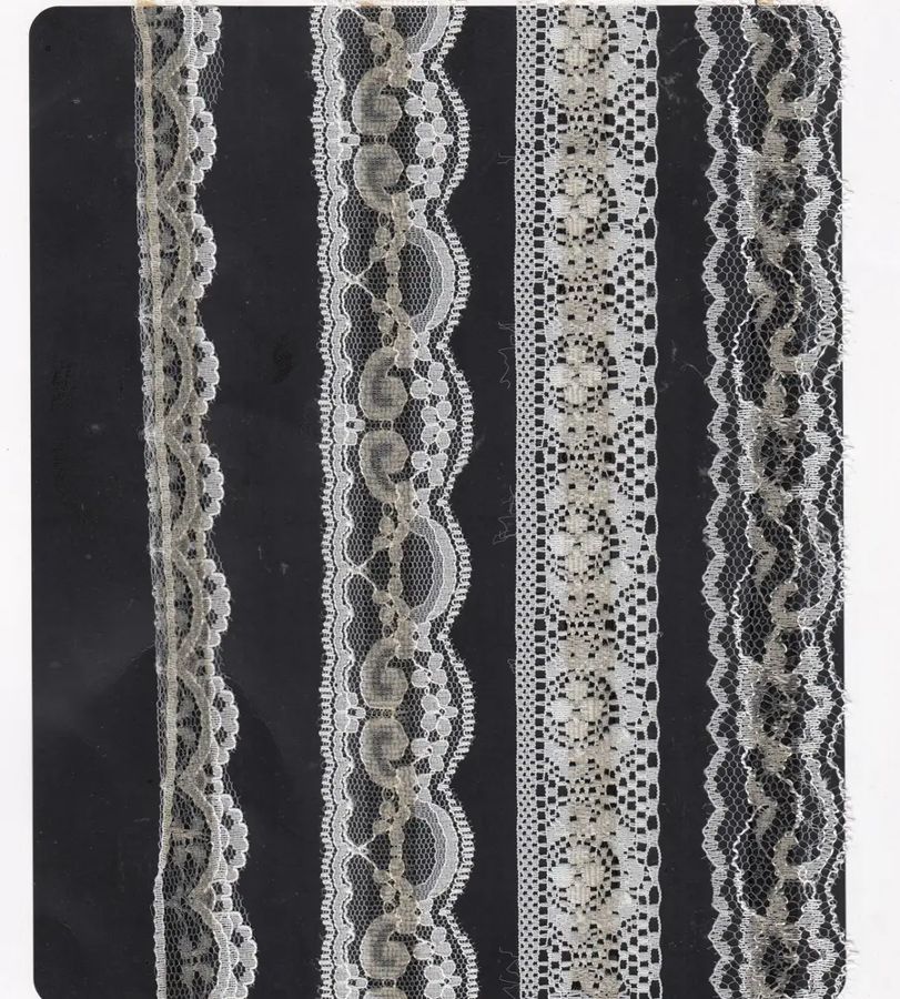 Assorted lace - design 096