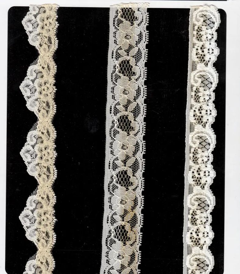 Assorted lace - design 106