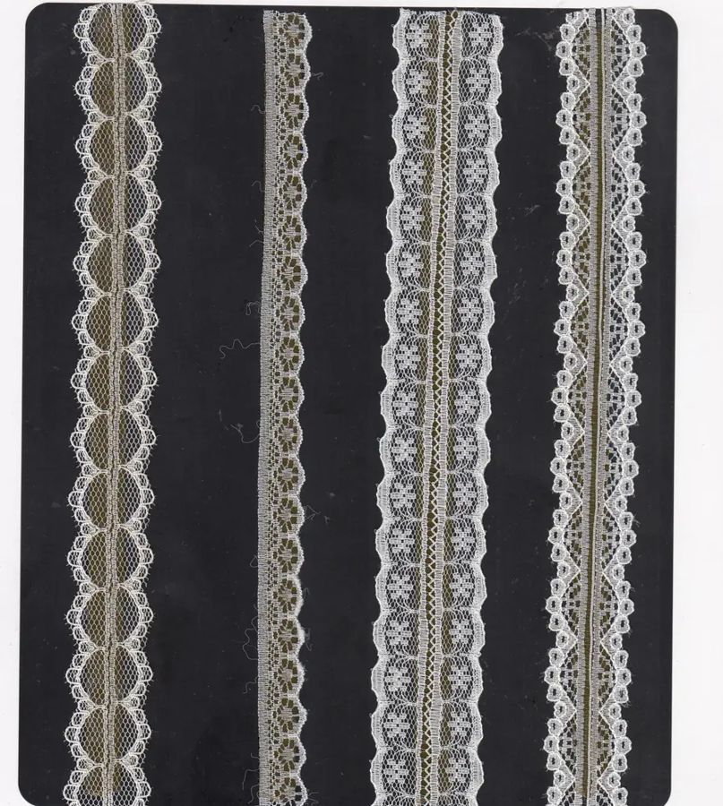 Assorted lace - design 122