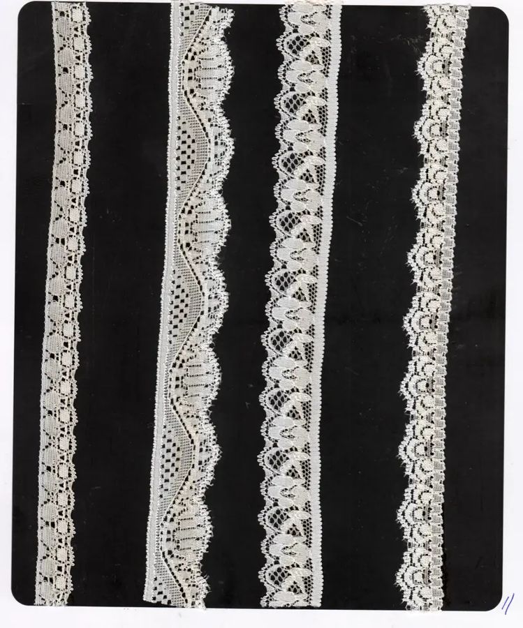 Assorted lace - design 130