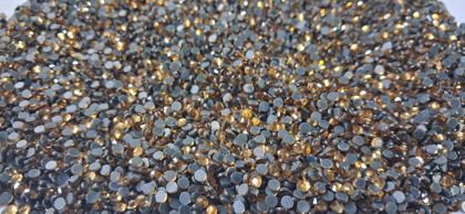 M/C hotfix rhinestones - Topaz SS8