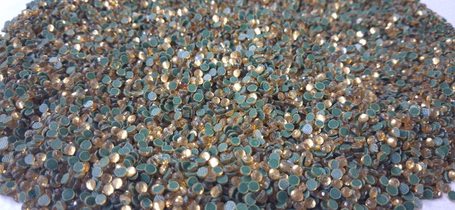 Hotfix glass rhinestones 2-cut - Lt.Topaz SS8
