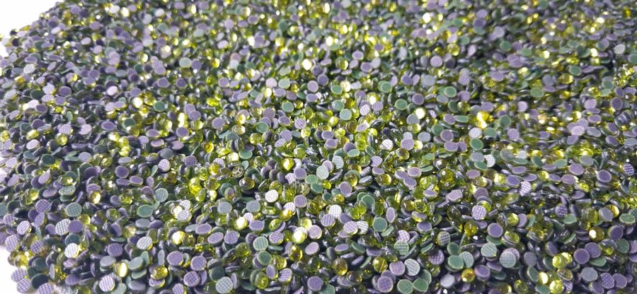 Hotfix glass rhinestones 2-cut - Peridot SS8