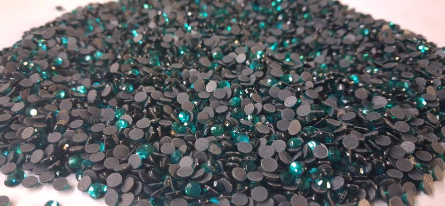Hotfix glass rhinestones 2-cut - Blue Zircon SS16