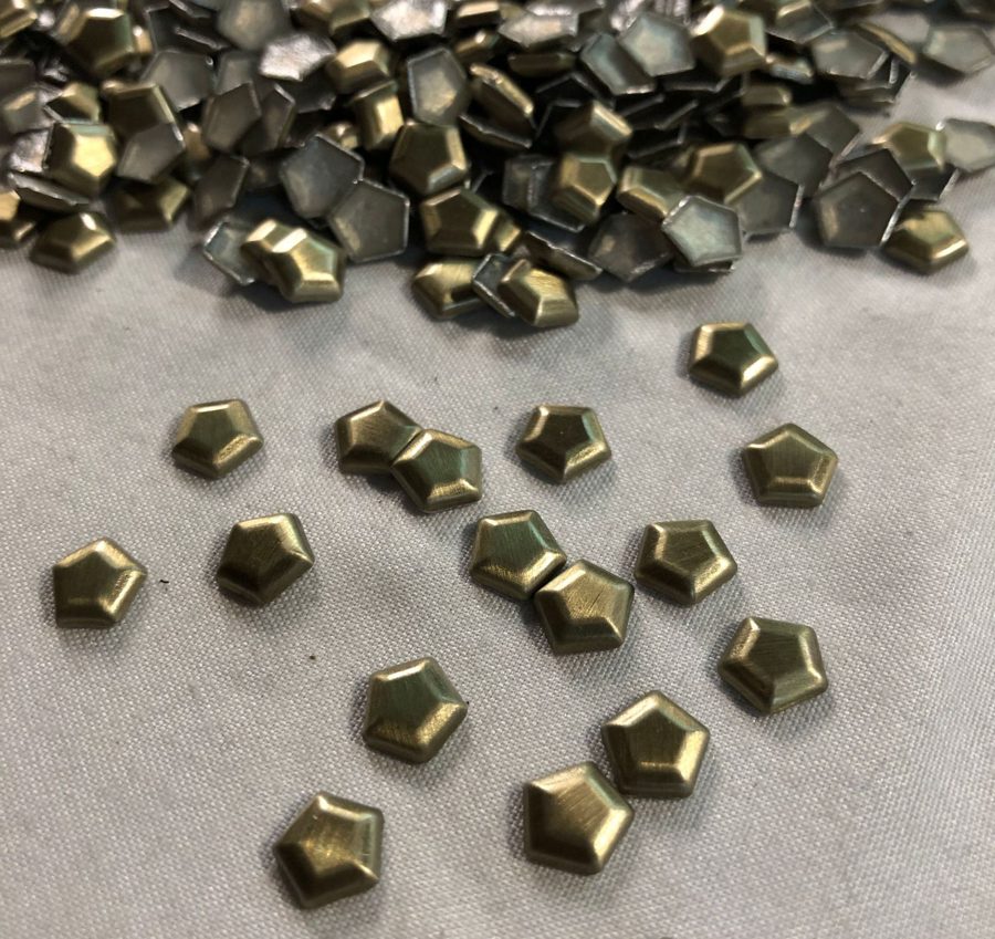 Hotfix nailhead studs - hexagon