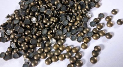 Hotfix zinc alloy convex studs - round - Antique Gold 5 mm