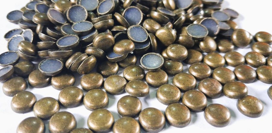 Hotfix zinc alloy convex studs - round - Antique Gold 8 mm
