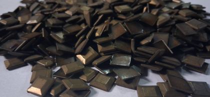 Hotfix copper convex studs - flat top square - Antique Gold 10 mm