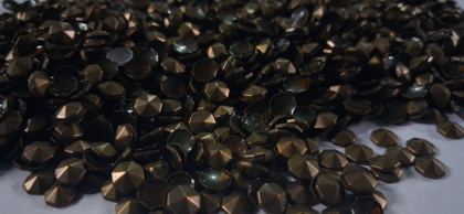 Hotfix copper convex studs - pyramid top hexagon - Antique Gold 6 mm