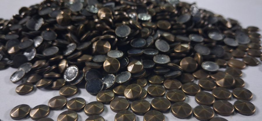 Hotfix copper convex studs - pyramid top hexagon - Antique Gold 7 mm