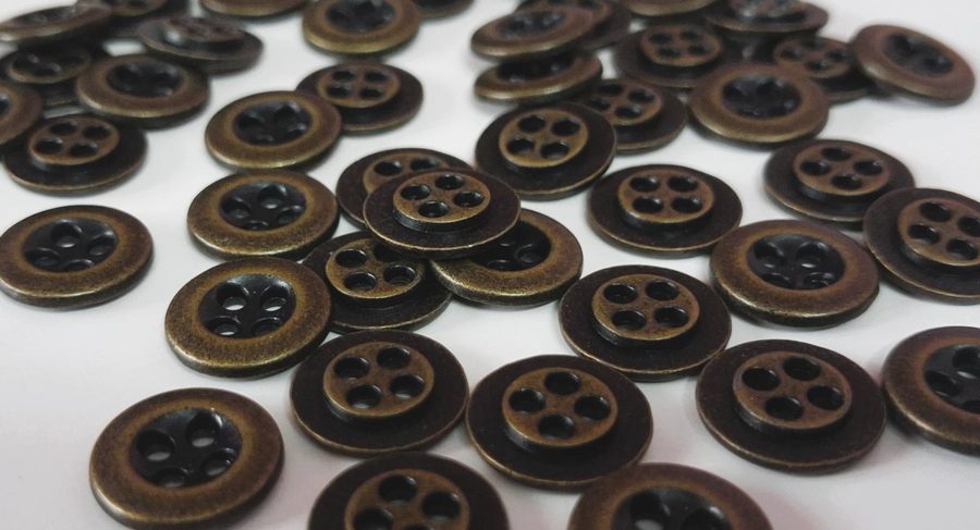 Metal sewing button - style 042