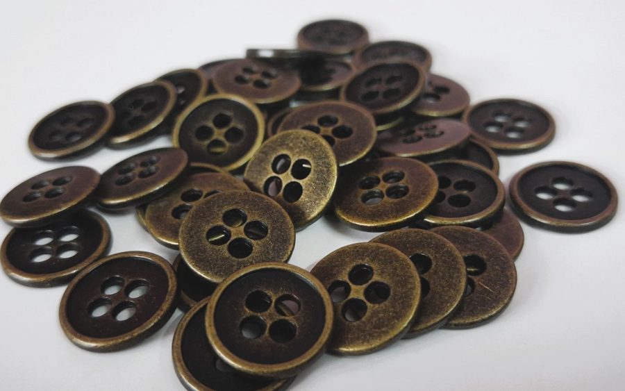 Metal sewing button - style 047
