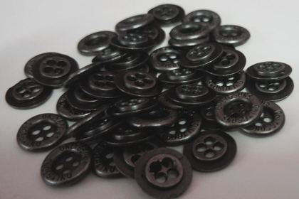 Metal sewing button - style 055