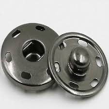 Metal snap buttons