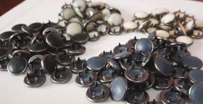 Prong snap fastener - style 004