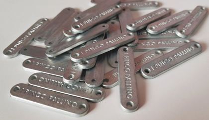 Metal label - style 004