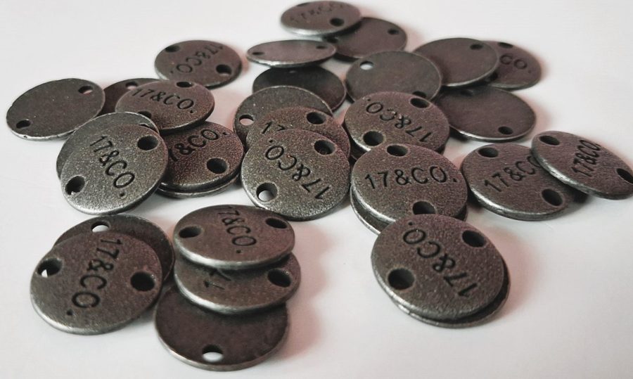 Metal label - style 011