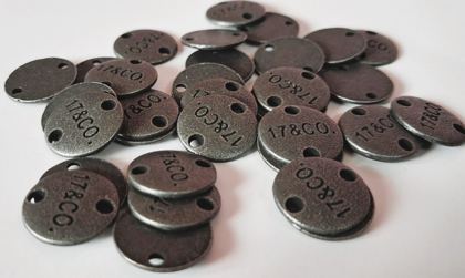 Metal label - style 011