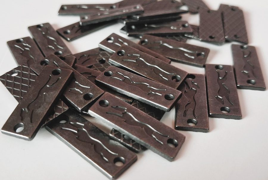 Metal label - style 016