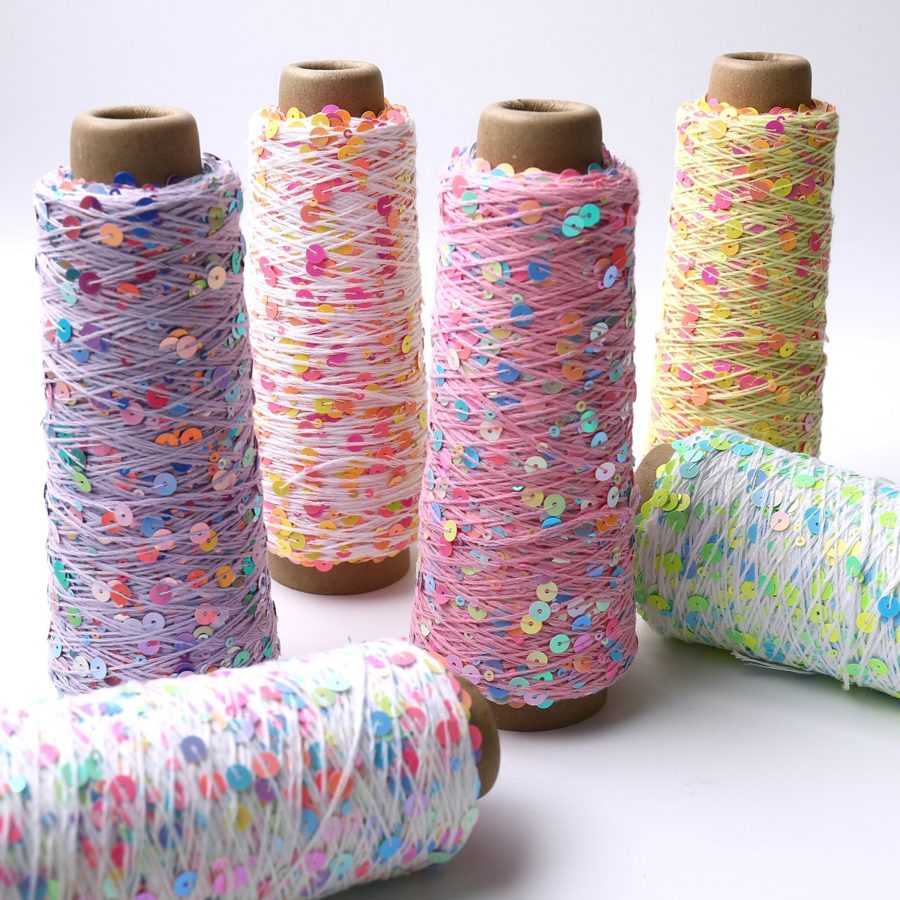 Sequin yarn - hologram photo 2